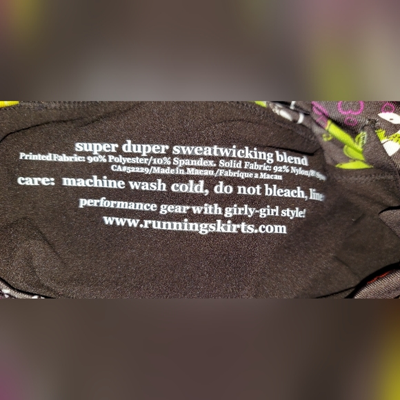 Womans Original Running Skirt w/ Capri Tights / Leggings in a size 1 (4-6) - Picture 7 of 9